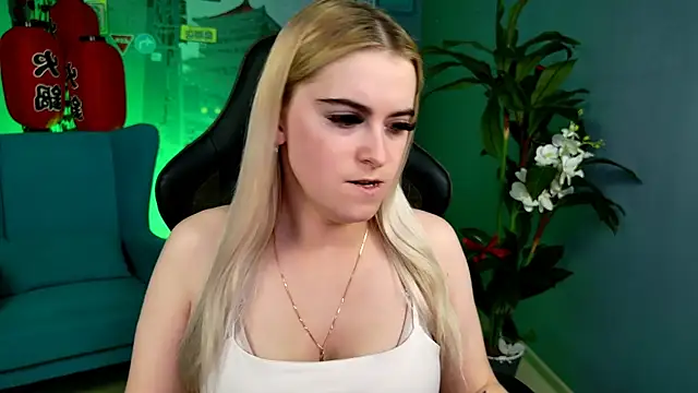 Stef Nicks online show from July 14, 12:43 pm