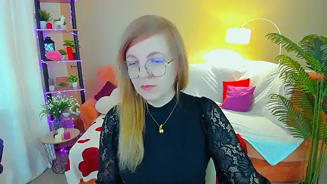 YourUniverser online show from March 18, 9:36 am