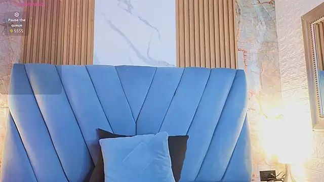 nathalia koch  online show from April 15, 7:58 pm