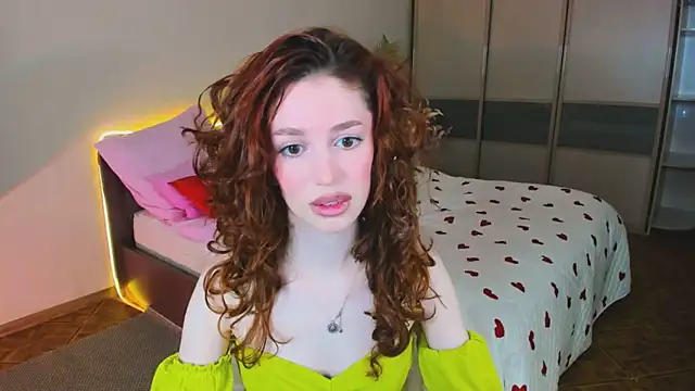 ChristinaConteeree online show from April 10, 7:20 pm