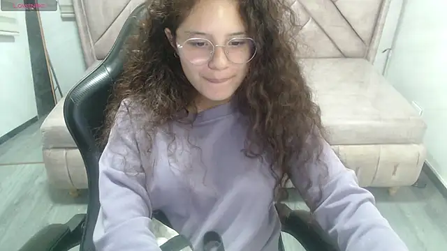 Velvet Moon V online show from March 10, 7:40 pm