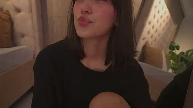 Aitana Jhons online show from February 15, 11:20 am