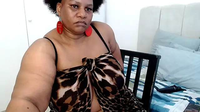 SplendidThalita online show from February 6, 2:20 pm