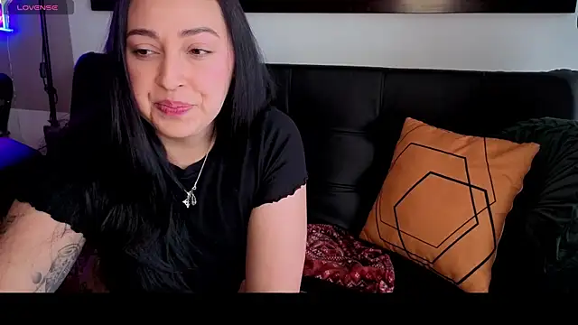 SujannaVarma  online show from April 24, 9:39 pm