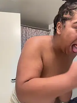 Thiccmamaa online show from February 17, 10:53 pm