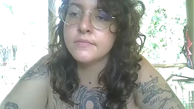 Blue Liz online show from December 15, 2:33 pm