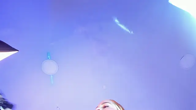 MadisonAnngel online show from January 7, 8:12 pm