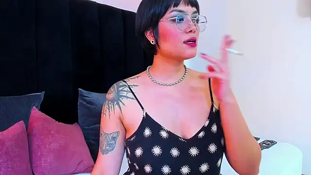 Barbara moon online show from March 22, 5:24 am