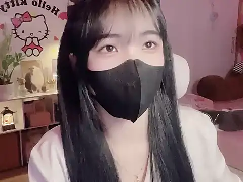 keelinnn19 online show from February 3, 7:18 pm