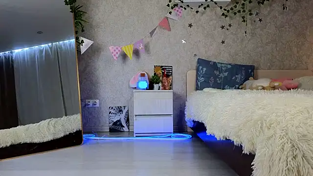 AnnyiBlue online show from April 1, 1:41 pm