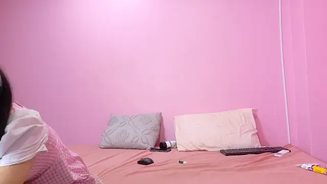 harleymia68 online show from February 7, 2:21 pm