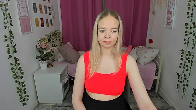 BellaMontgomery online show from August 5, 10:49 pm