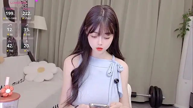 uikyy1 online show from June 19, 2:42 pm