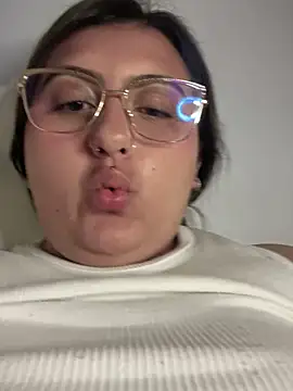 karobaby  online show from March 14, 9:38 pm