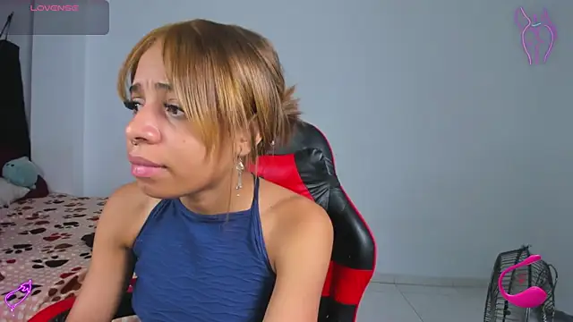 yumi hanna online show from April 11, 3:34 am