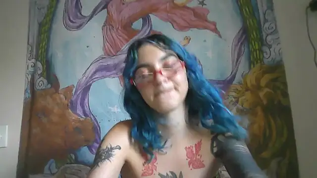 peetitefairy online show from March 22, 8:26 pm