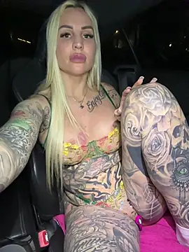 CoraDiamond online show from March 18, 8:14 pm