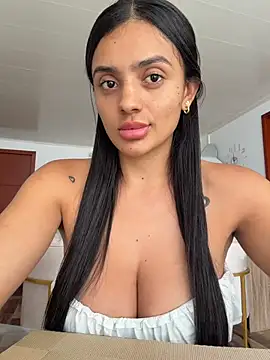 AnaaFaith  online show from February 20, 7:37 pm