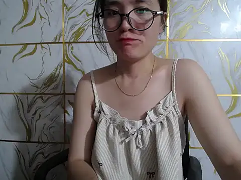 Lyzizi lovely09 online show from June 28, 7:48 am