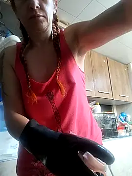 lili ardient online show from April 16, 4:39 pm