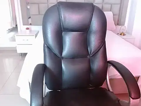 lilithfox05 online show from September 10, 10:32 pm