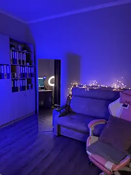 bigJuicyPussy online show from April 4, 1:32 pm