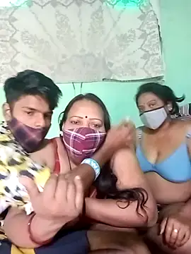 LoveOnStream online show from November 29, 7:45 am