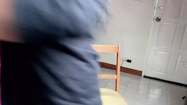 YayeeShow online show from April 3, 11:08 am