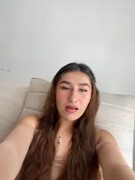 Isa Villamarin online show from September 24, 2:49 pm