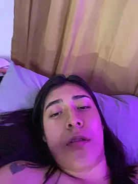 miaftmax online show from April 19, 6:10 pm