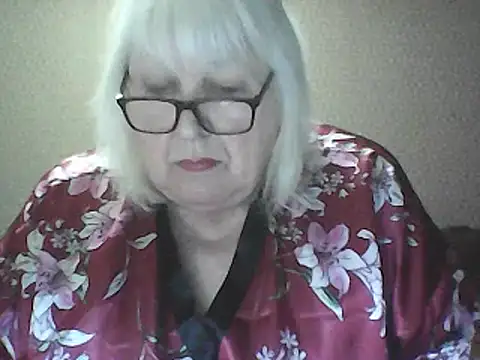 Alexia64231 online show from April 14, 2:50 pm