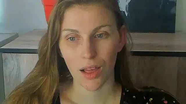 JuliaMuuun online show from July 8, 12:46 am