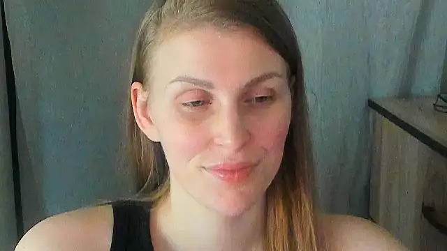 JuliaMuuun online show from June 23, 9:57 pm