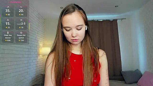 KayleenCurtis online show from April 12, 8:50 am