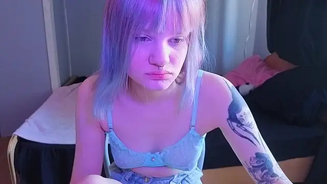 Elieiza xo online show from March 31, 8:58 am