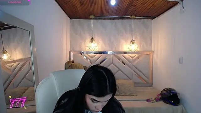 Natalie loffreda online show from March 23, 7:42 pm