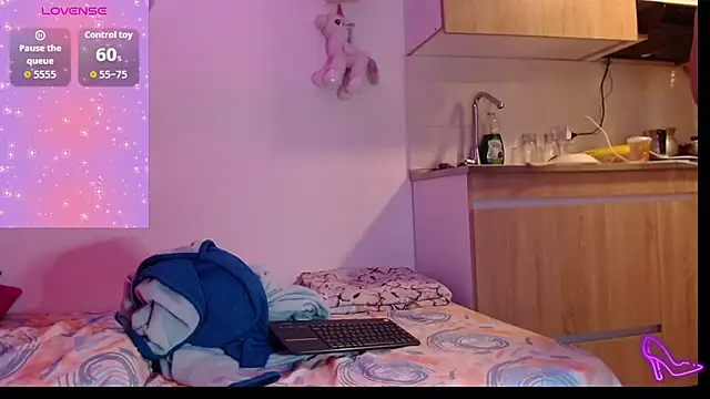 AllysonStonne online show from March 29, 8:41 pm