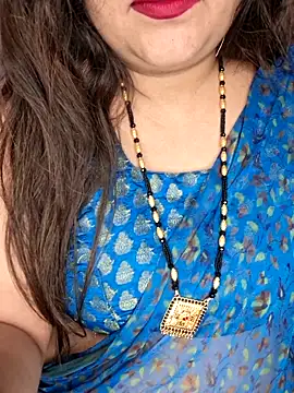 indian-hotmilfs online show from March 7, 6:15 pm