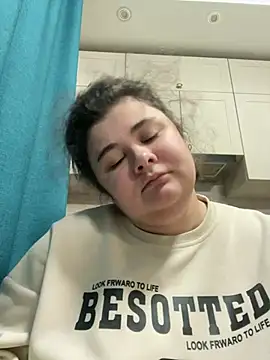 AliceCurlyX online show from February 17, 6:51 pm