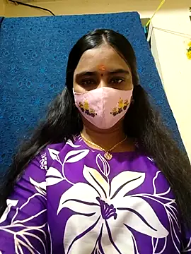 mini-queen online show from March 12, 5:59 pm