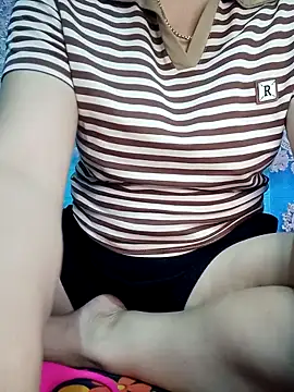 merylove-00 online show from March 25, 10:56 pm