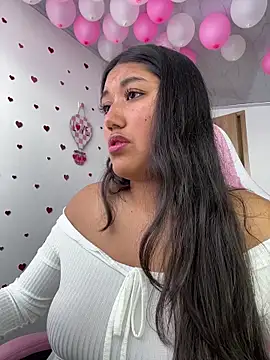 SharaRous online show from April 2, 7:22 pm