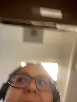 wishuhope4 online show from February 5, 3:42 am