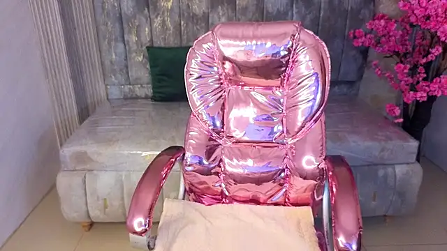 kim lush s online show from March 25, 8:45 pm