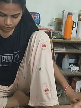 dezy 34 online show from August 8, 8:44 am