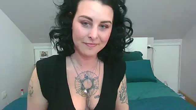 LadyNocturne online show from March 22, 5:08 pm