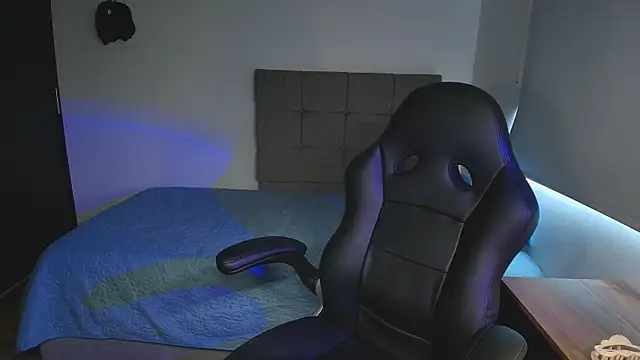 miIa bratz online show from July 14, 8:24 pm
