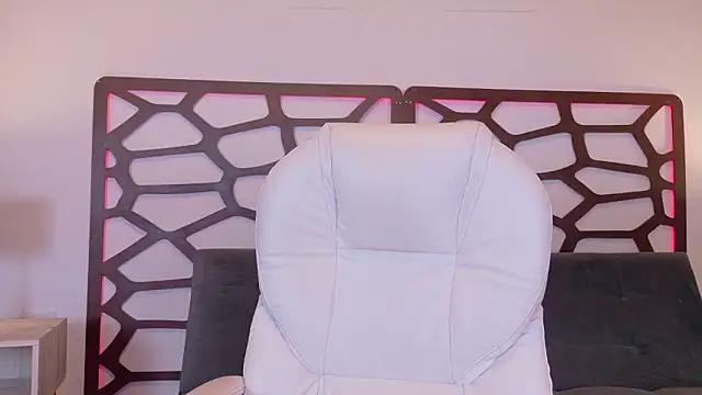 kloe bella online show from February 13, 12:29 pm