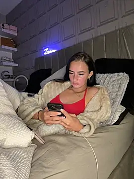 Spicy-Rosie20 online show from March 22, 1:11 am