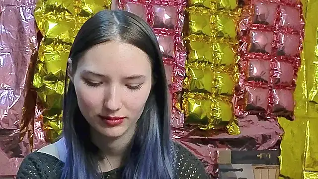  kikiclark   online show from April 3, 5:22 pm